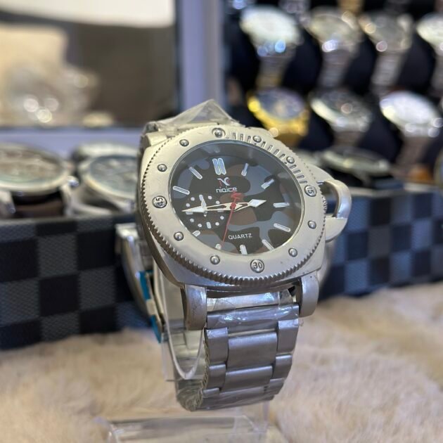 ساعات بالجملة مع العلبة وخاتم